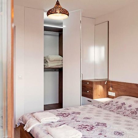 Center Apartment With Amazing View Sofia Buitenkant foto
