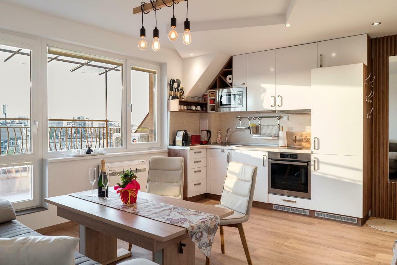Center Apartment With Amazing View Sofia Buitenkant foto